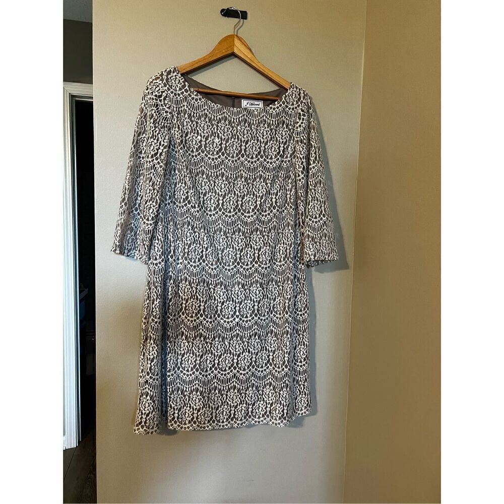 J Howard Missy Women’s Size 16 Lace Overlay Shift Dress Beige 3/4 Sleeve NWT - Picture 4 of 12
